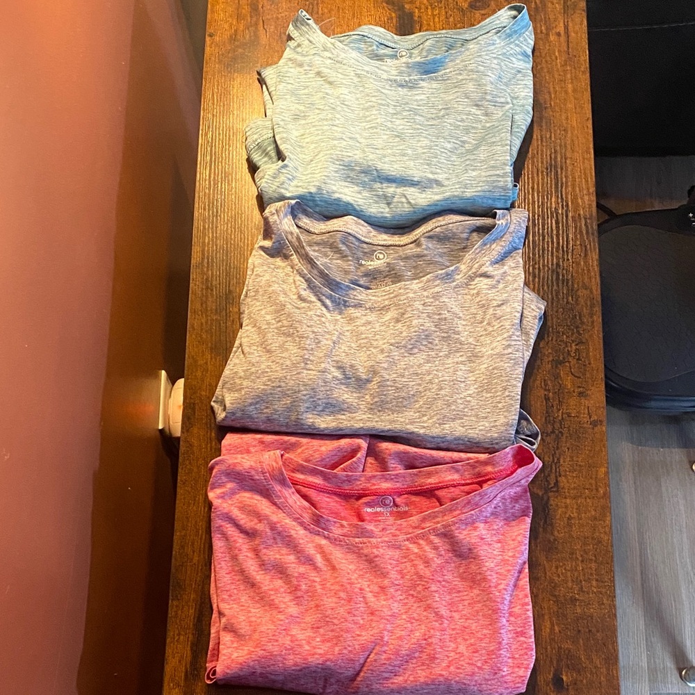 Bundle Womens Stylish Short Sleeve Tees - Set of 3.  1Xl
